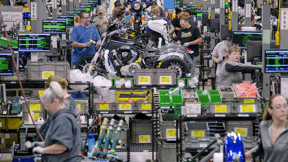 people working in indian factory