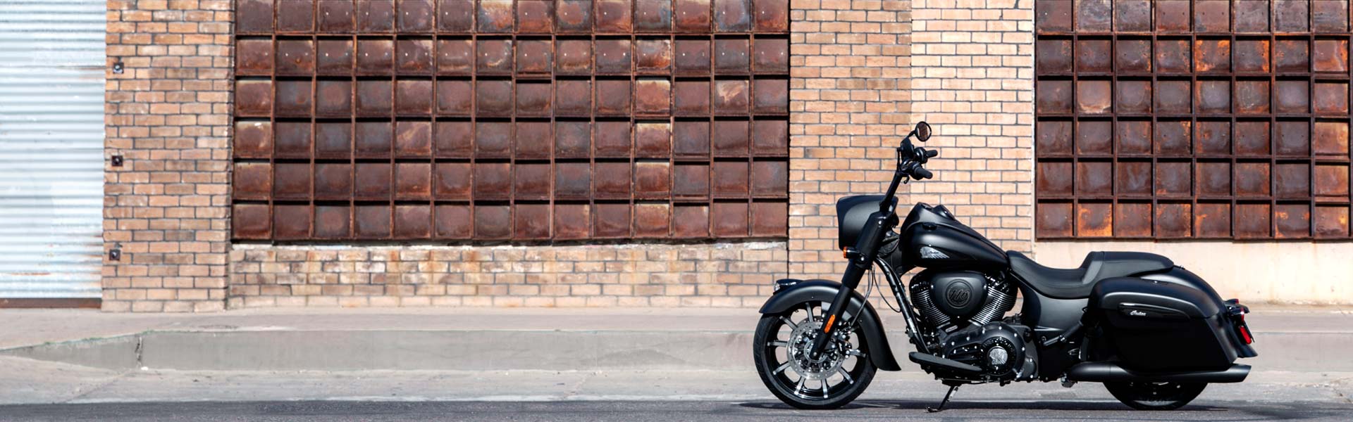 Krever oppmerksomhet. Eier gata.